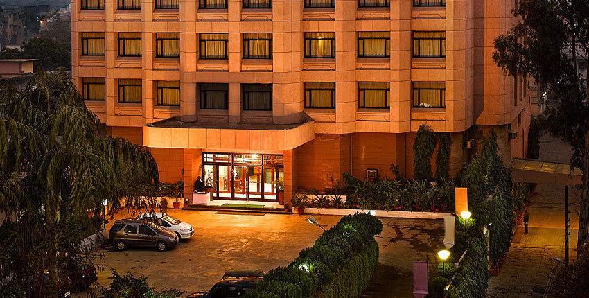 Hotel Hindusthan International, Варанасі Екстер'єр фото