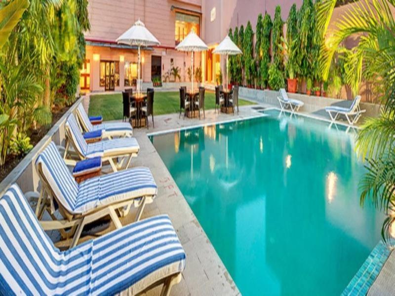 Hotel Hindusthan International, Варанасі Екстер'єр фото