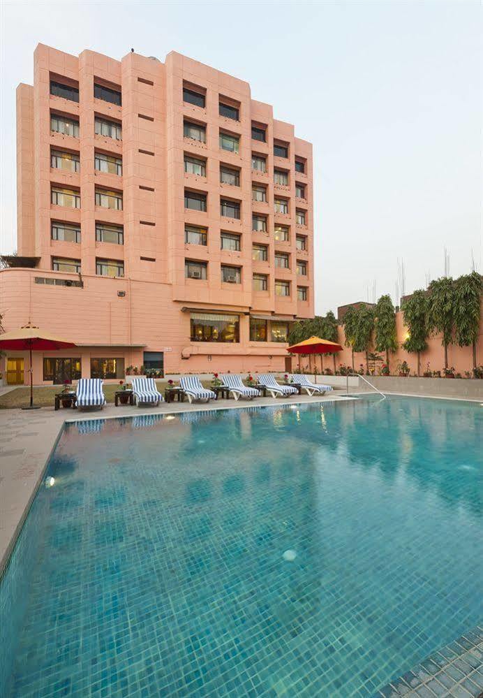 Hotel Hindusthan International, Варанасі Екстер'єр фото