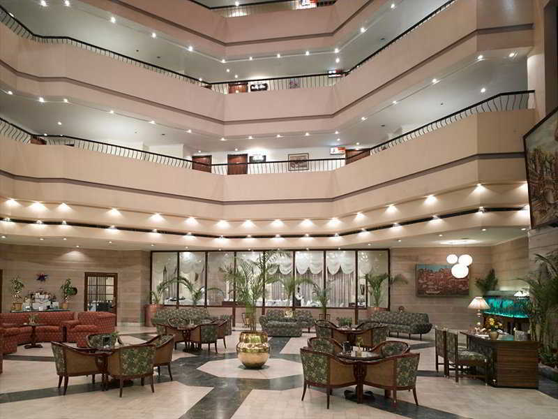Hotel Hindusthan International, Варанасі Екстер'єр фото