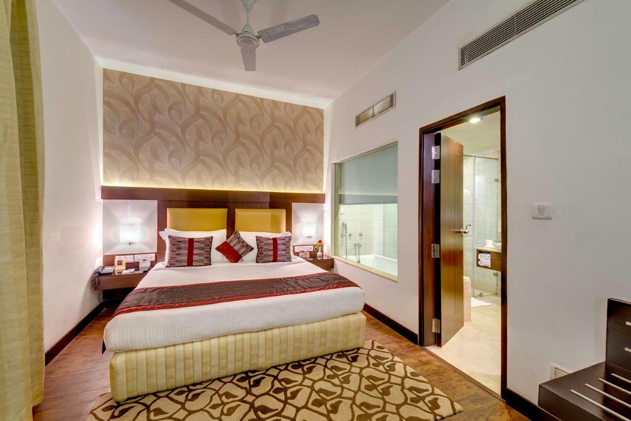 Hotel Hindusthan International, Варанасі Екстер'єр фото