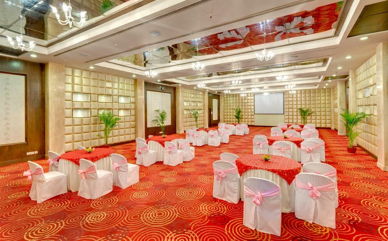 Hotel Hindusthan International, Варанасі Екстер'єр фото