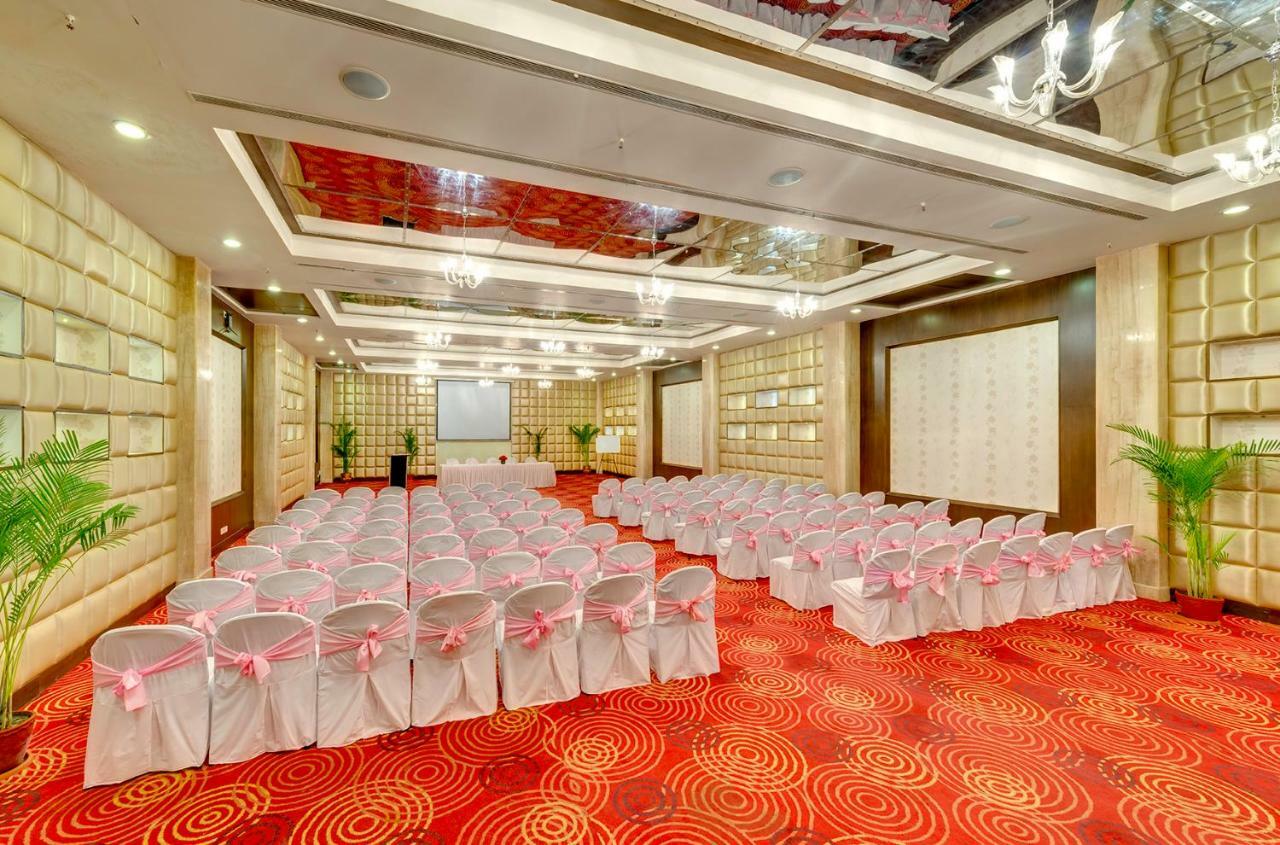 Hotel Hindusthan International, Варанасі Екстер'єр фото